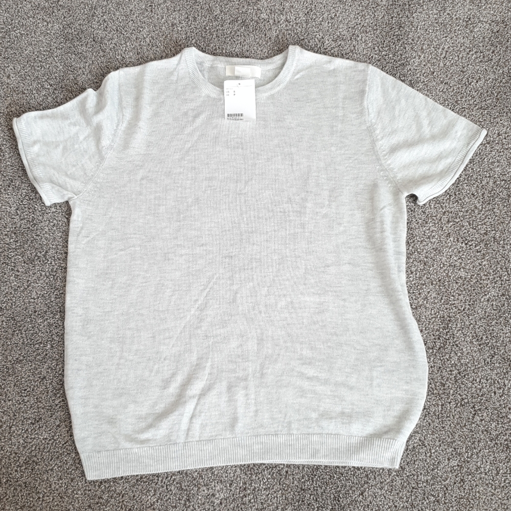H&M sweater tee
